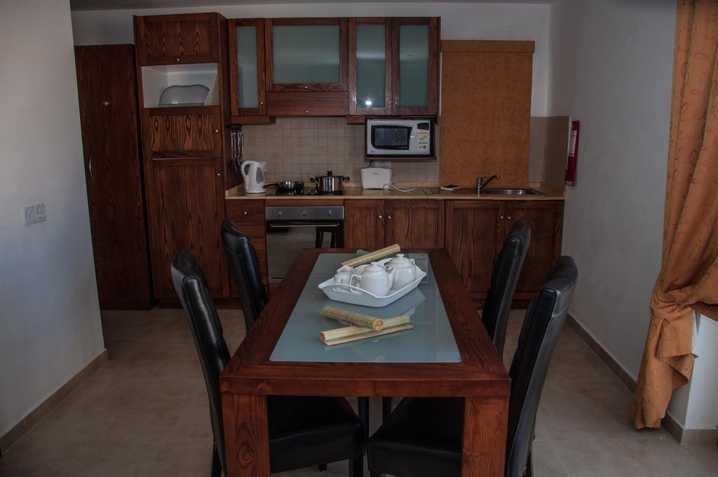 Aparthotel Club Salina Wharf Qawra Zimmer foto