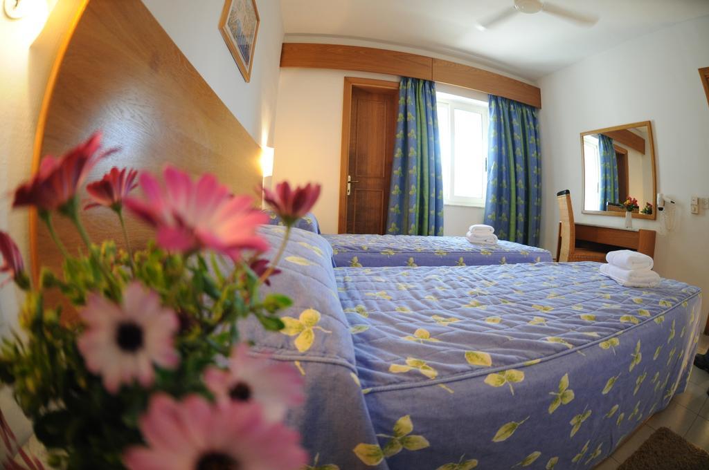 Aparthotel Club Salina Wharf Qawra Zimmer foto